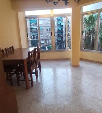 Homestay Habitacion Doble Cerca Al Centro. *